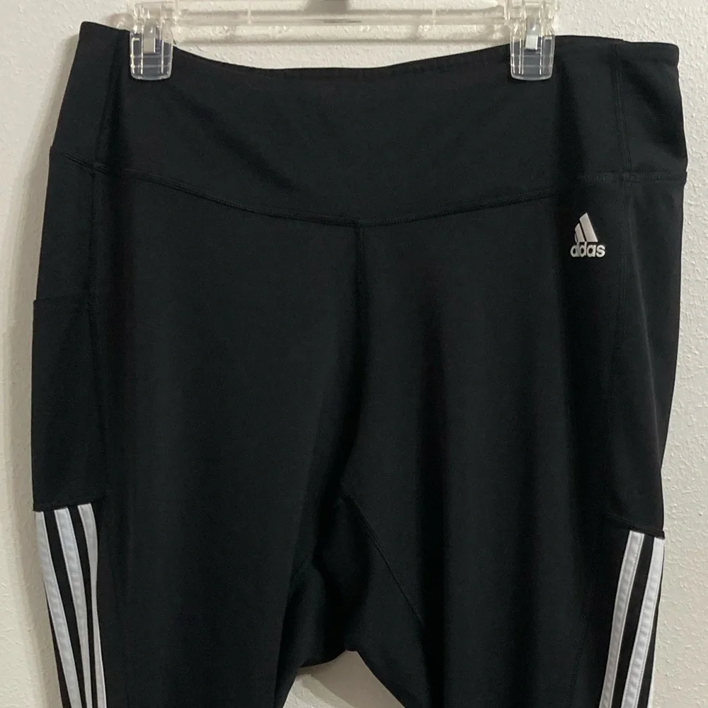 EUC Adidas Aeroready Black Athletic Leggings with White Stripes Size: 2X - Picture 8 of 11